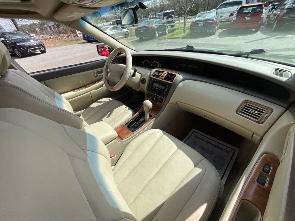 2000 Toyota Avalon Image 17