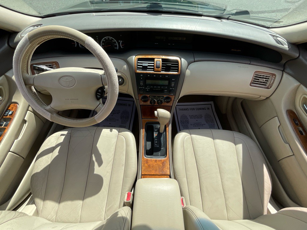 2000 Toyota Avalon Image 20