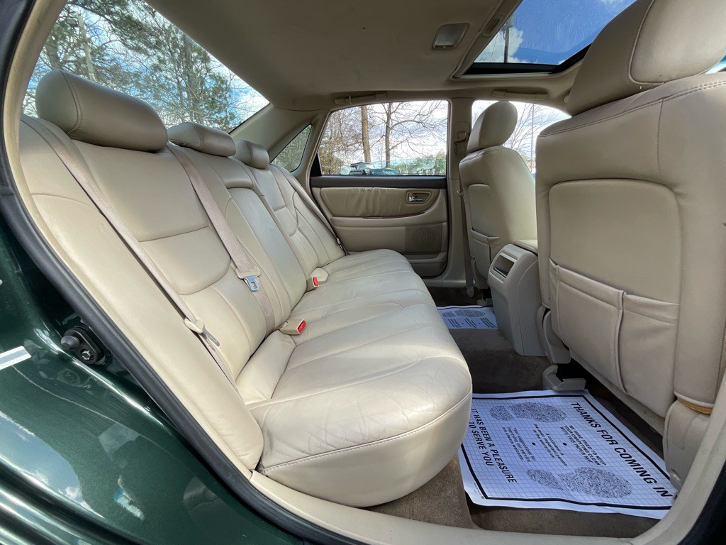 2000 Toyota Avalon Image 29