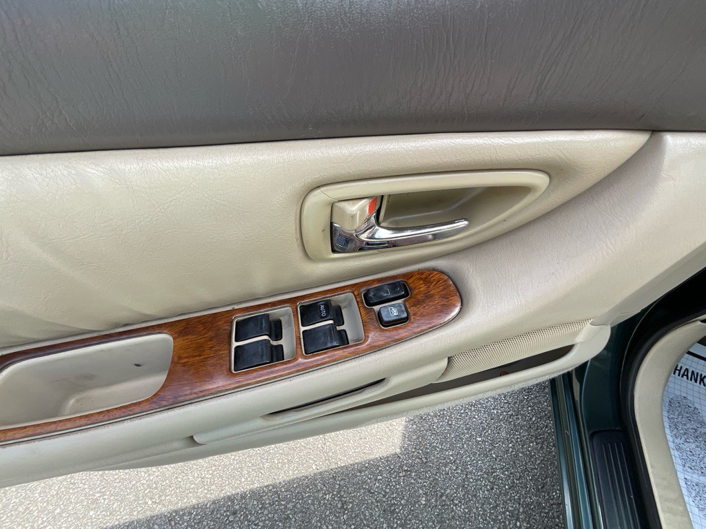 2000 Toyota Avalon Image 37