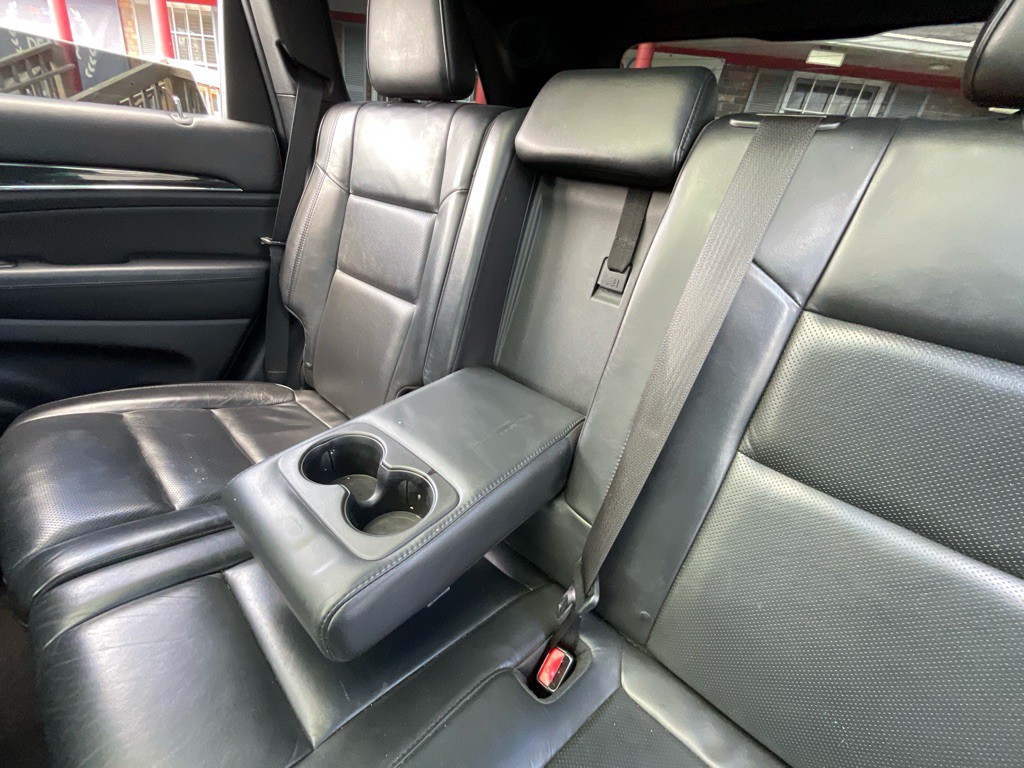 2018 Jeep Grand Cherokee Image 35