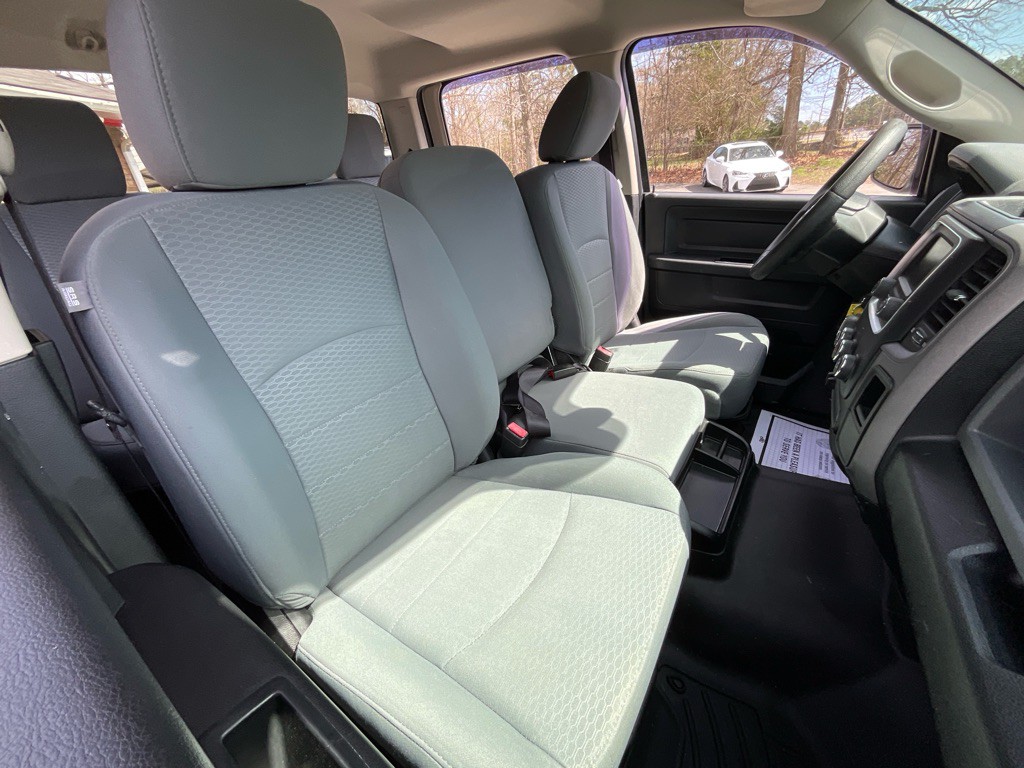 2016 RAM 1500 Image 19