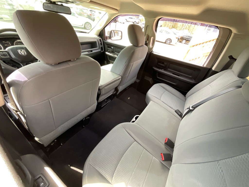 2016 RAM 1500 Image 28