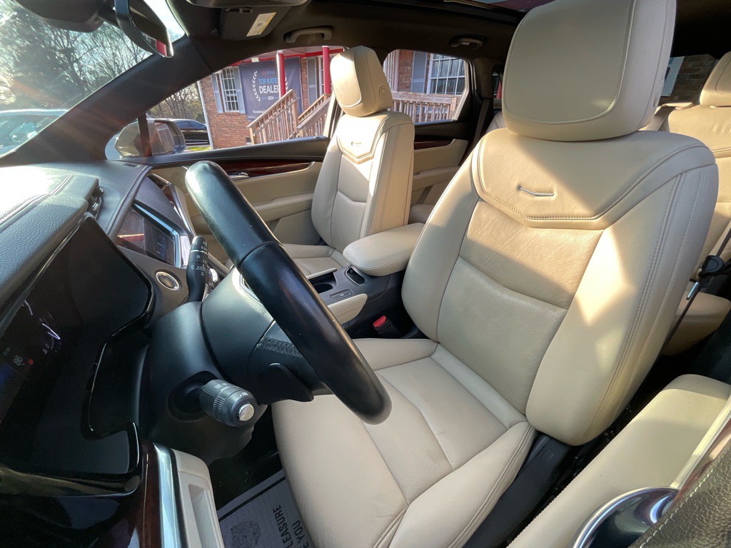 2018 Cadillac XT5 Image 16