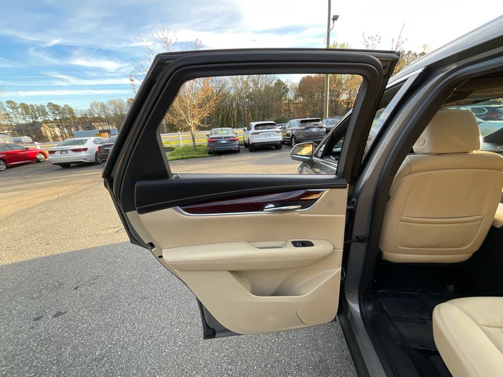 2018 Cadillac XT5 Image 46