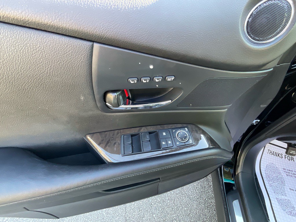 2015 Lexus RX Image 40