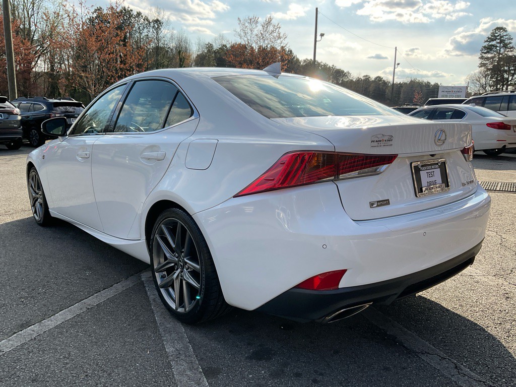 2018 Lexus IS 300 Image 7