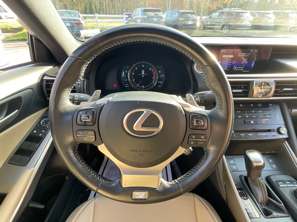 2018 Lexus IS 300 Image 23