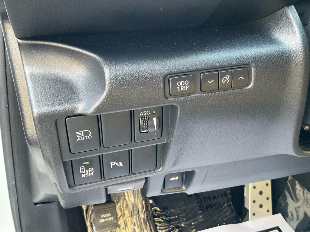 2018 Lexus IS 300 Image 41