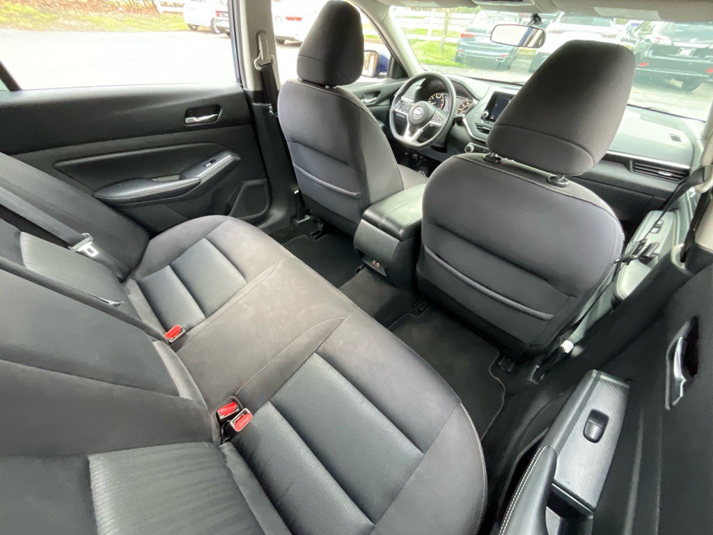 2019 Nissan Altima Image 30