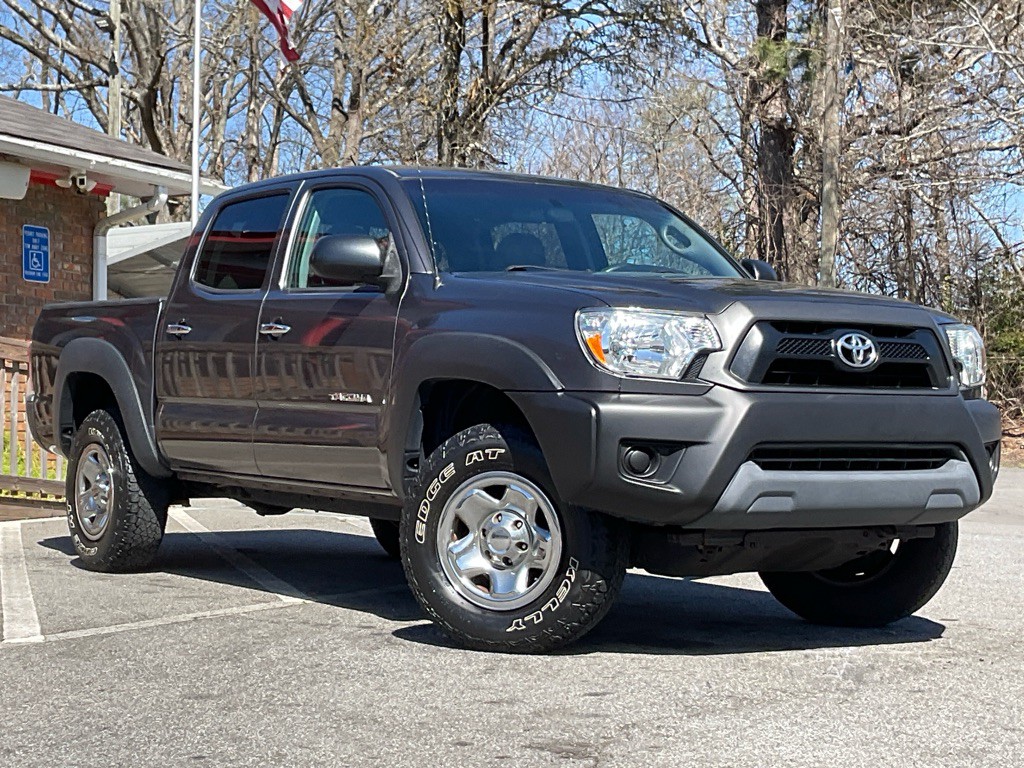 2015 Toyota Tacoma Image 3