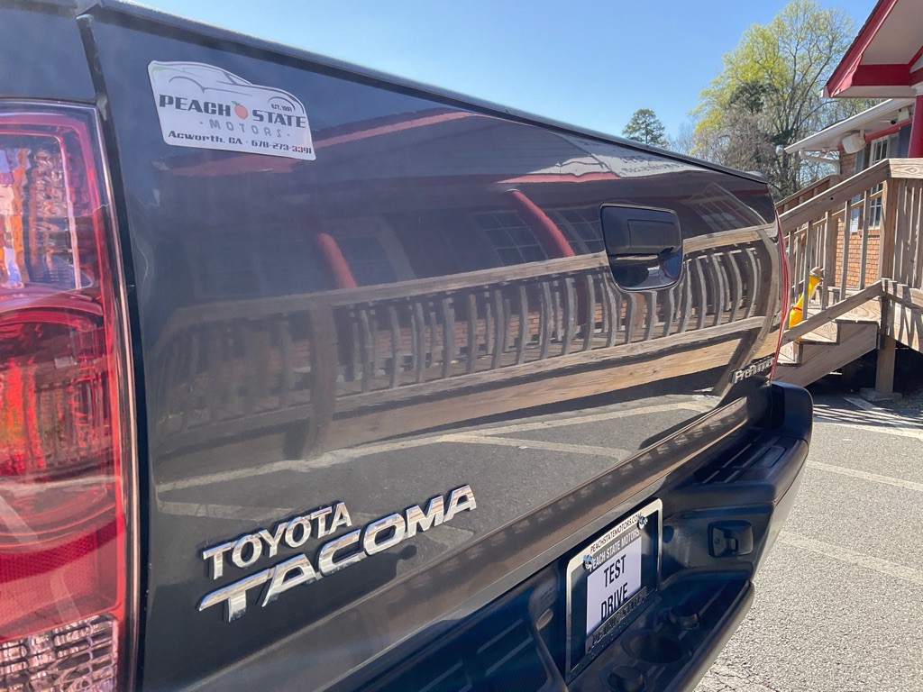 2015 Toyota Tacoma Image 9