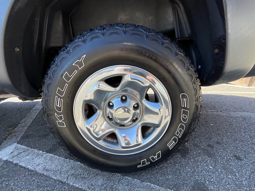 2015 Toyota Tacoma Image 13