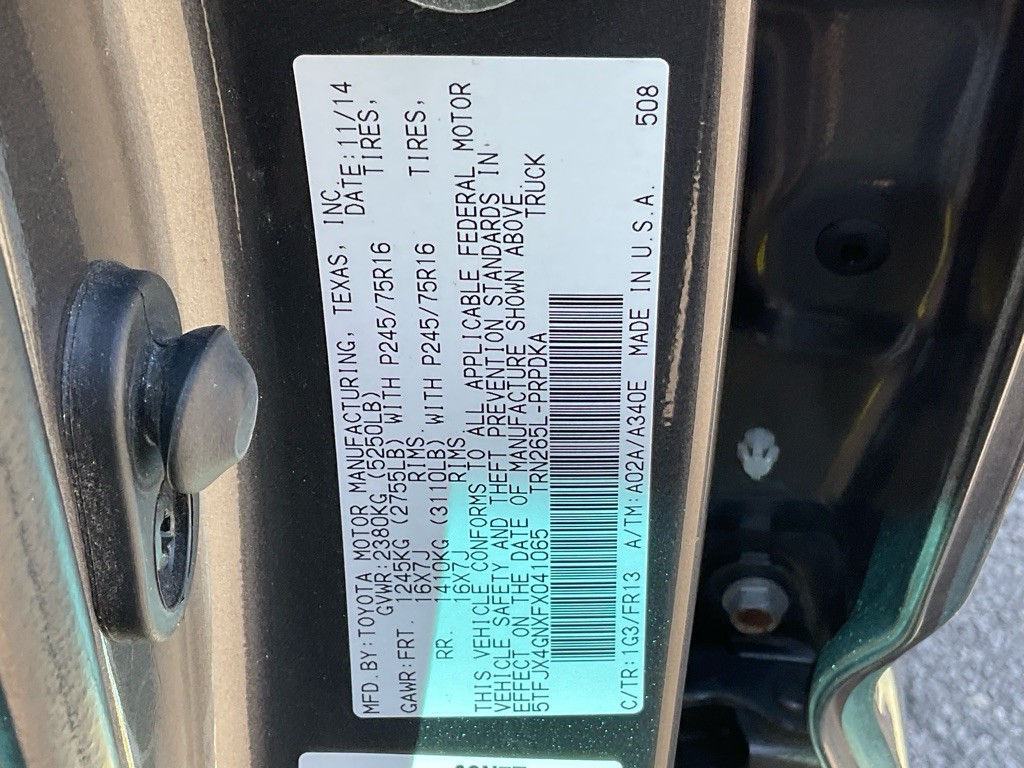 2015 Toyota Tacoma Image 44