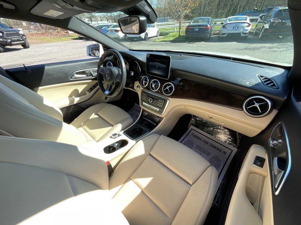 2018 Mercedes-Benz CLA-Class Image 17