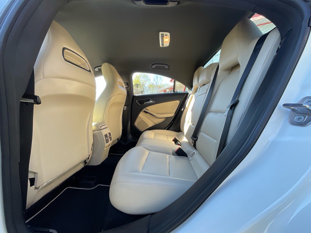 2018 Mercedes-Benz CLA-Class Image 27