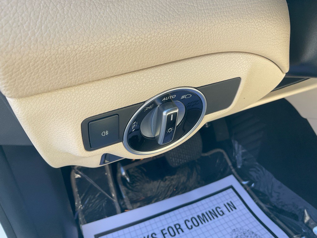 2018 Mercedes-Benz CLA-Class Image 40