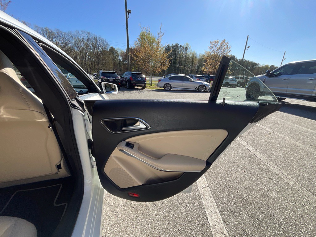 2018 Mercedes-Benz CLA-Class Image 43