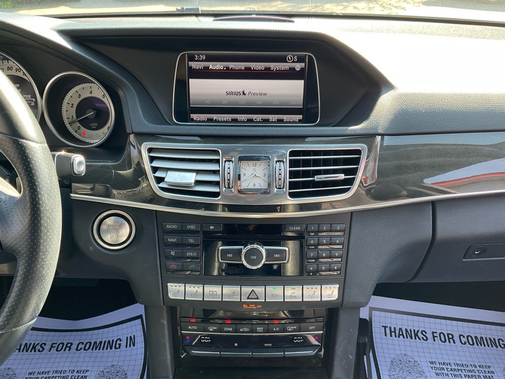 2014 Mercedes-Benz E-Class Image 21