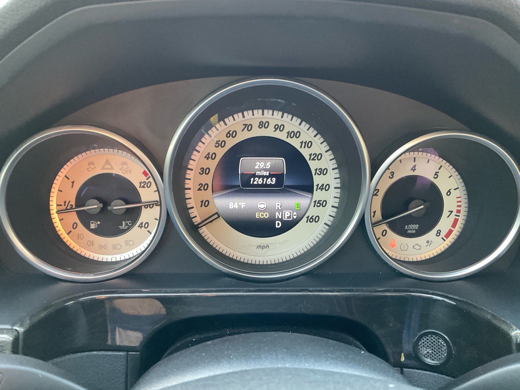 2014 Mercedes-Benz E-Class Image 25