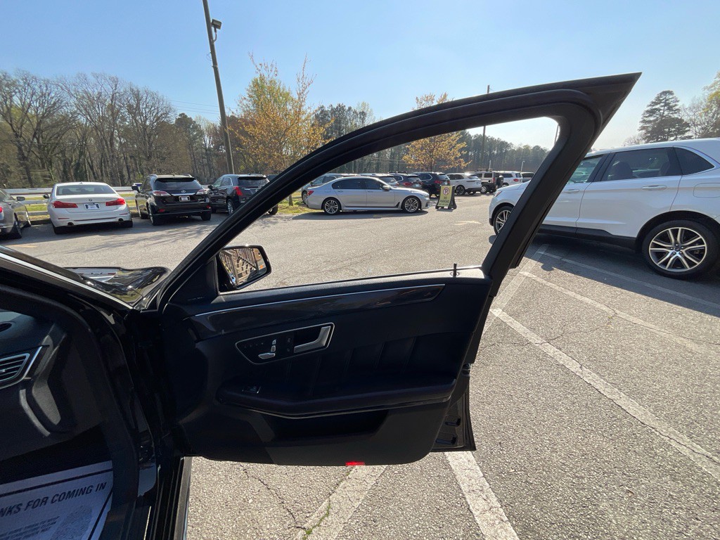 2014 Mercedes-Benz E-Class Image 44