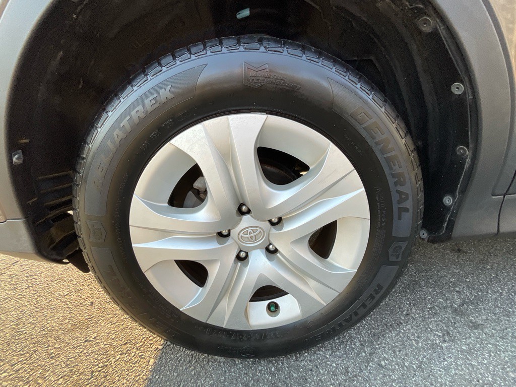 2013 Toyota Rav4 Image 12