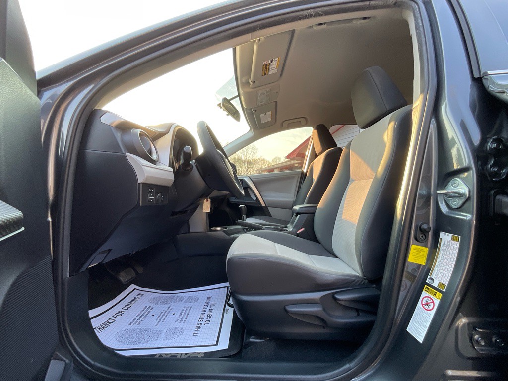 2013 Toyota Rav4 Image 14