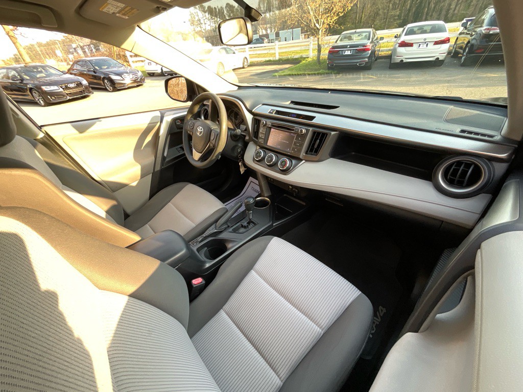 2013 Toyota Rav4 Image 18