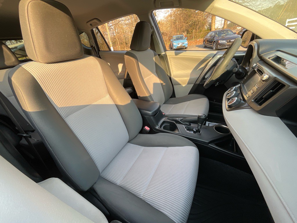 2013 Toyota Rav4 Image 19