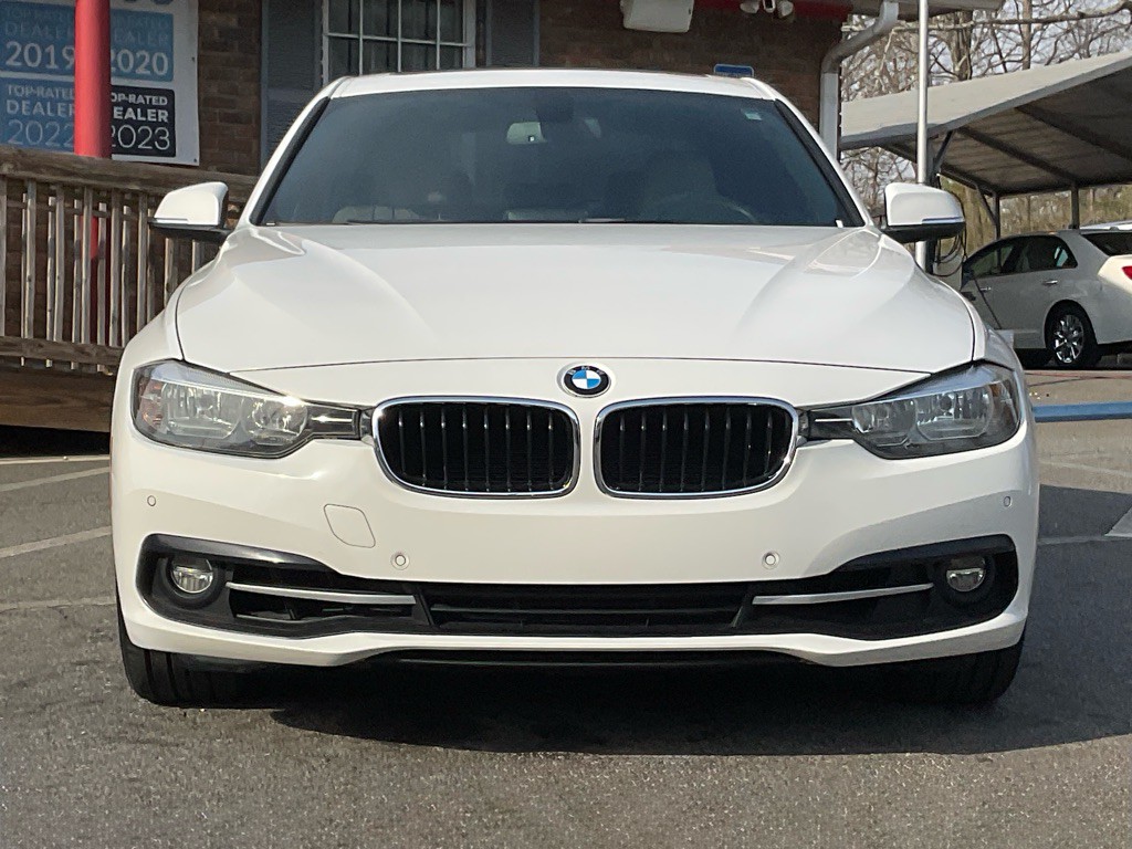 2016 BMW 3 Series Image 2