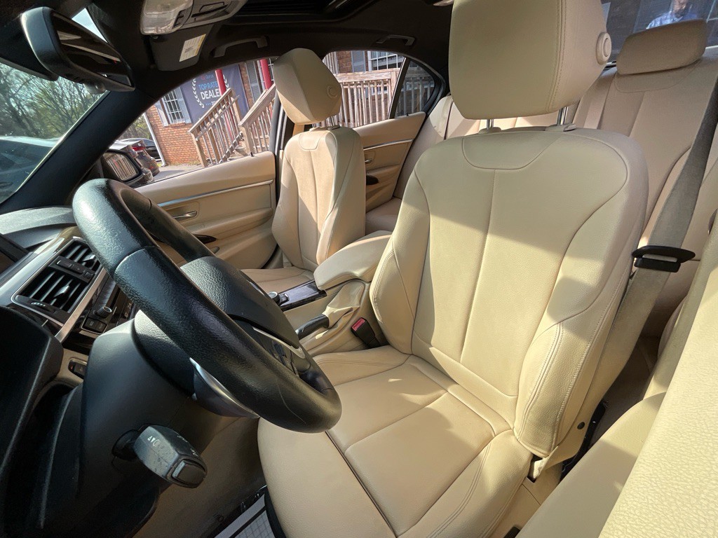 2016 BMW 3 Series Image 15