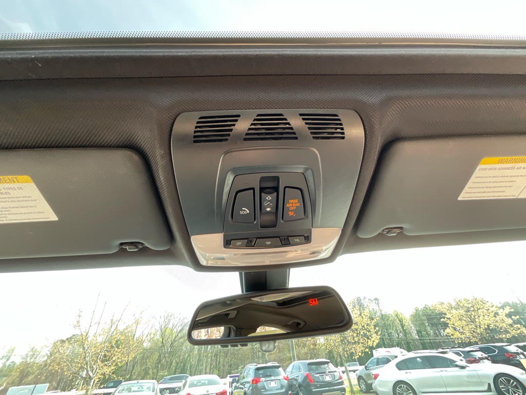 2016 BMW 3 Series Image 24