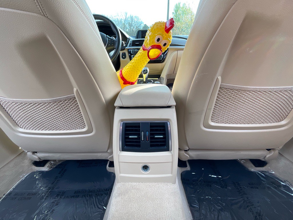 2016 BMW 3 Series Image 33