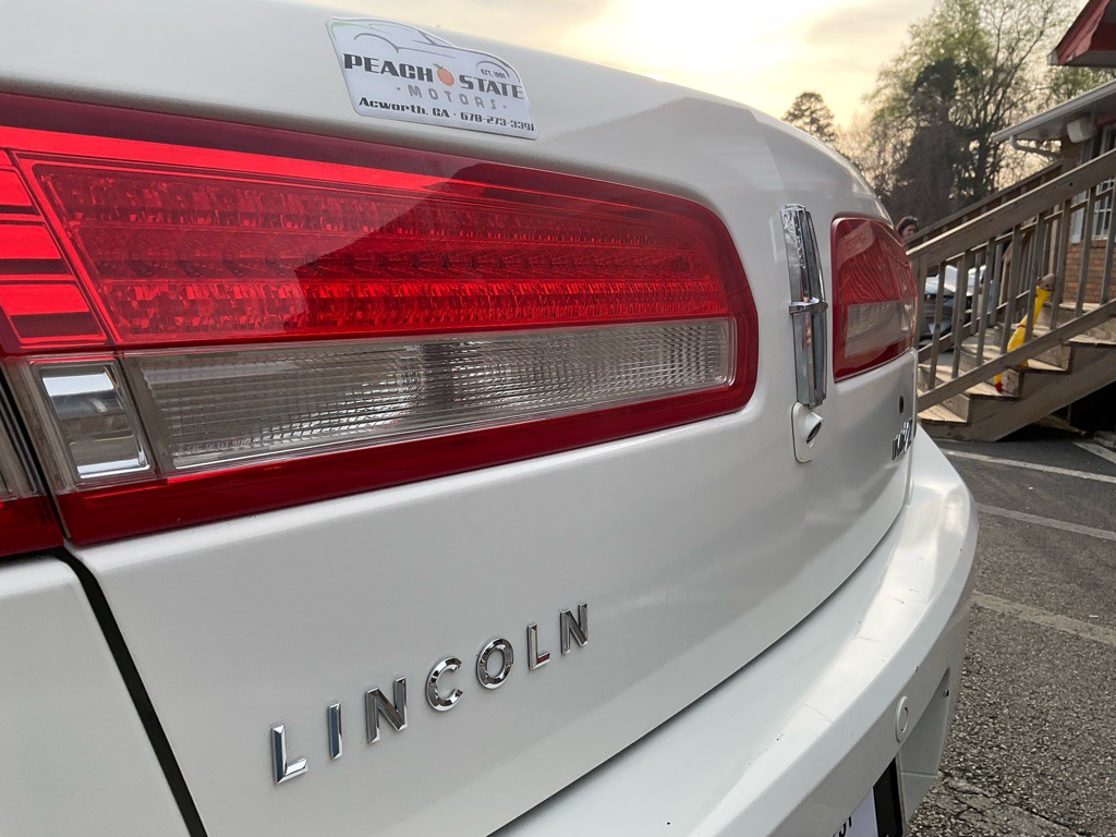 2012 Lincoln MKZ Image 9