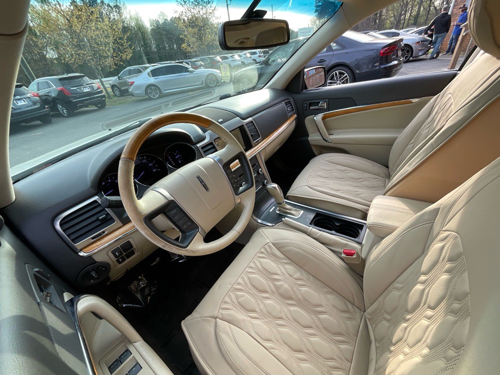 2012 Lincoln MKZ Image 15