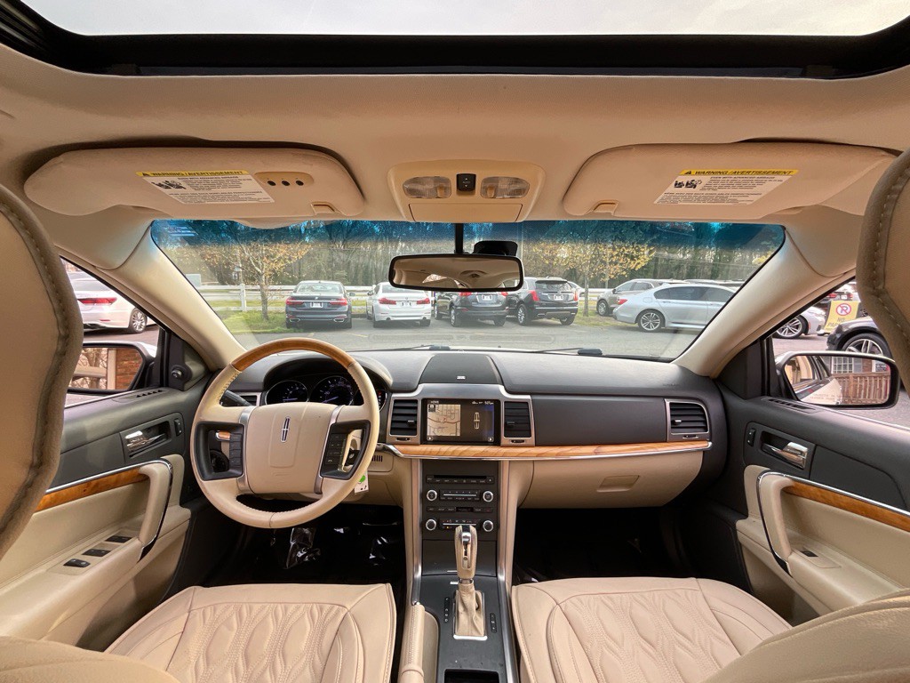 2012 Lincoln MKZ Image 20