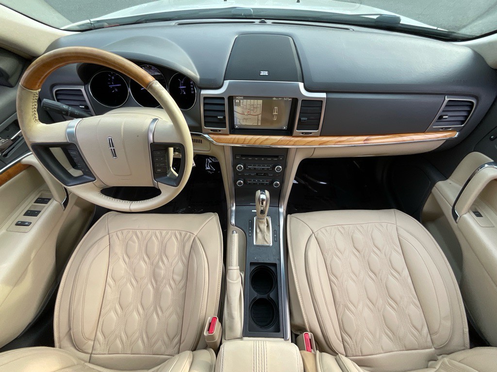 2012 Lincoln MKZ Image 21