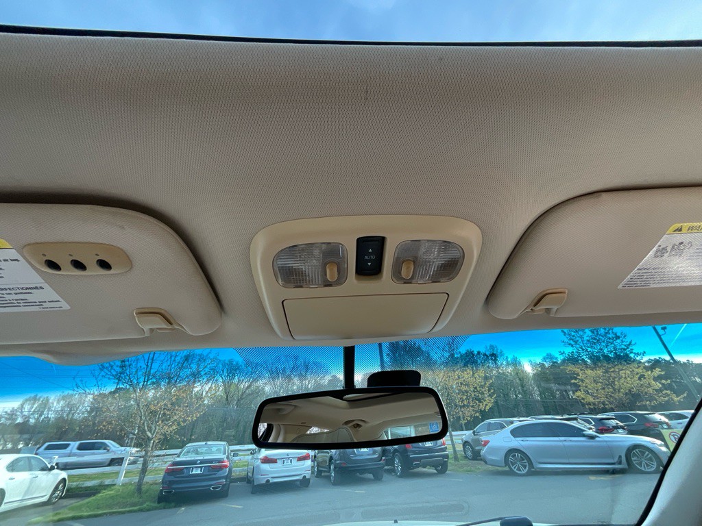 2012 Lincoln MKZ Image 27