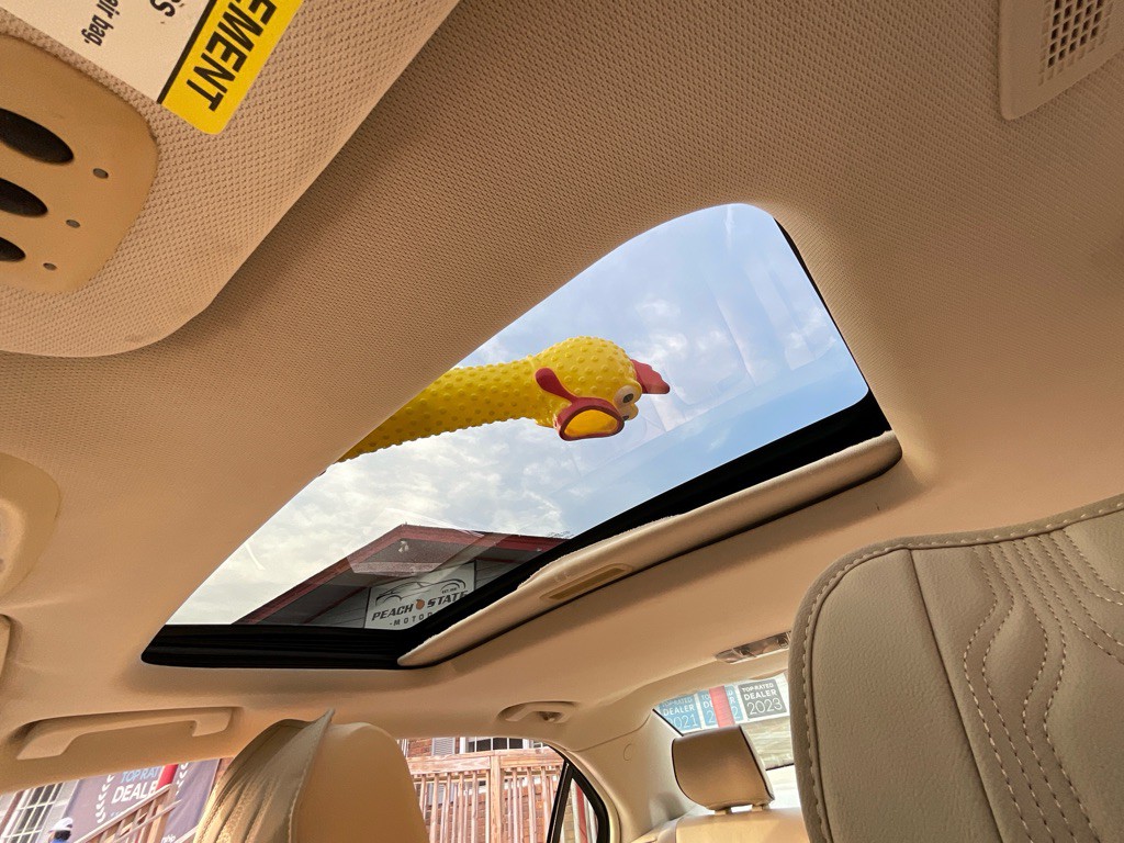 2012 Lincoln MKZ Image 28