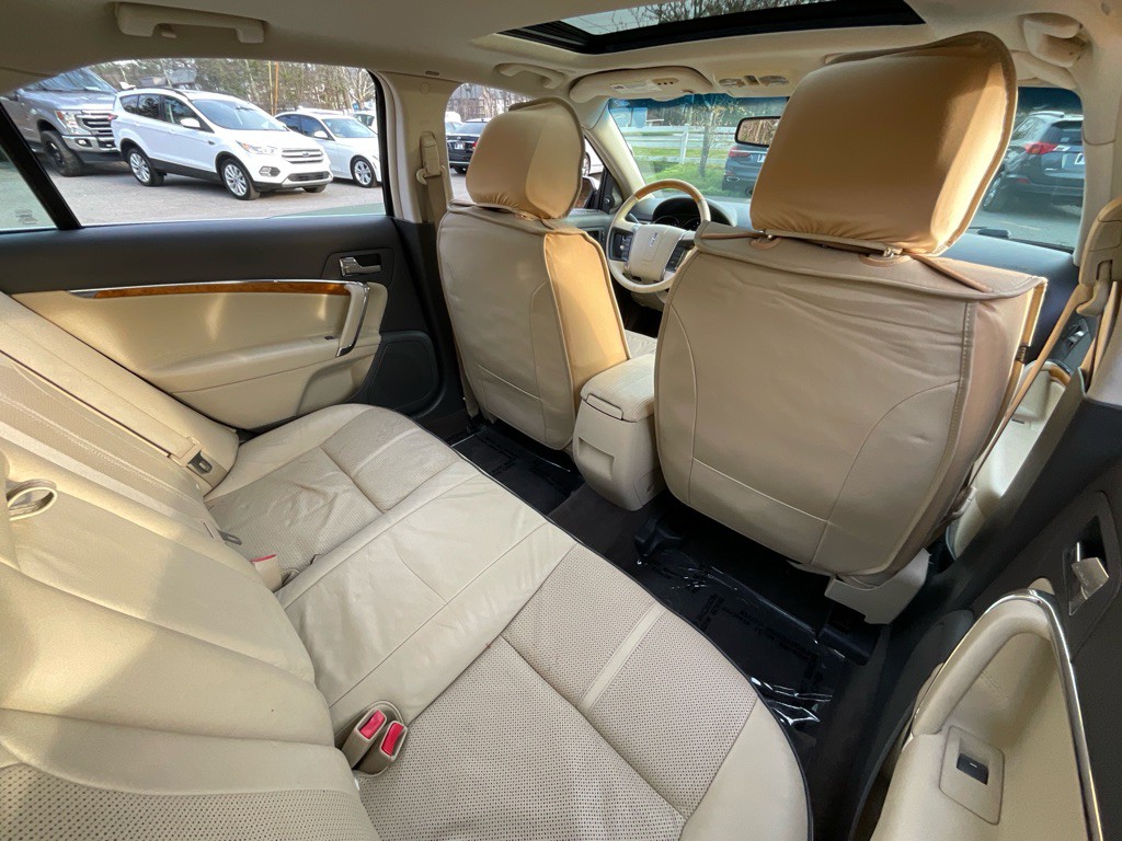 2012 Lincoln MKZ Image 33