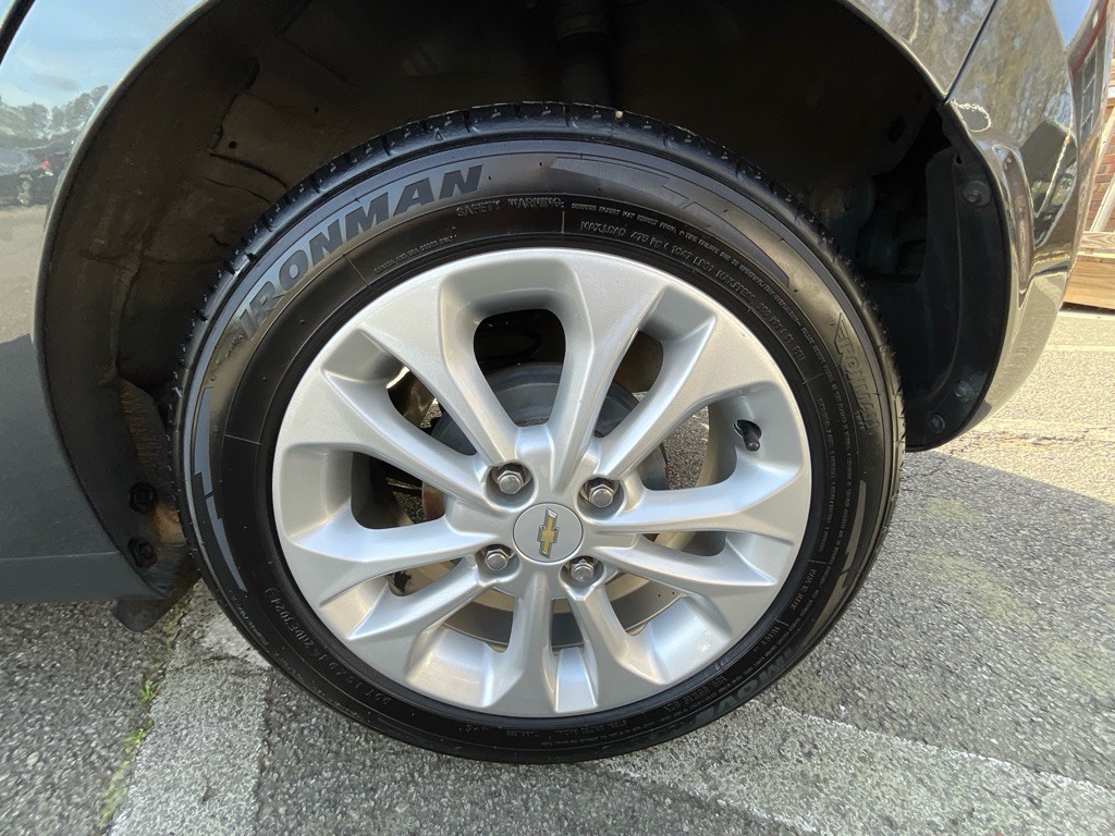 2022 Chevrolet Spark Image 12