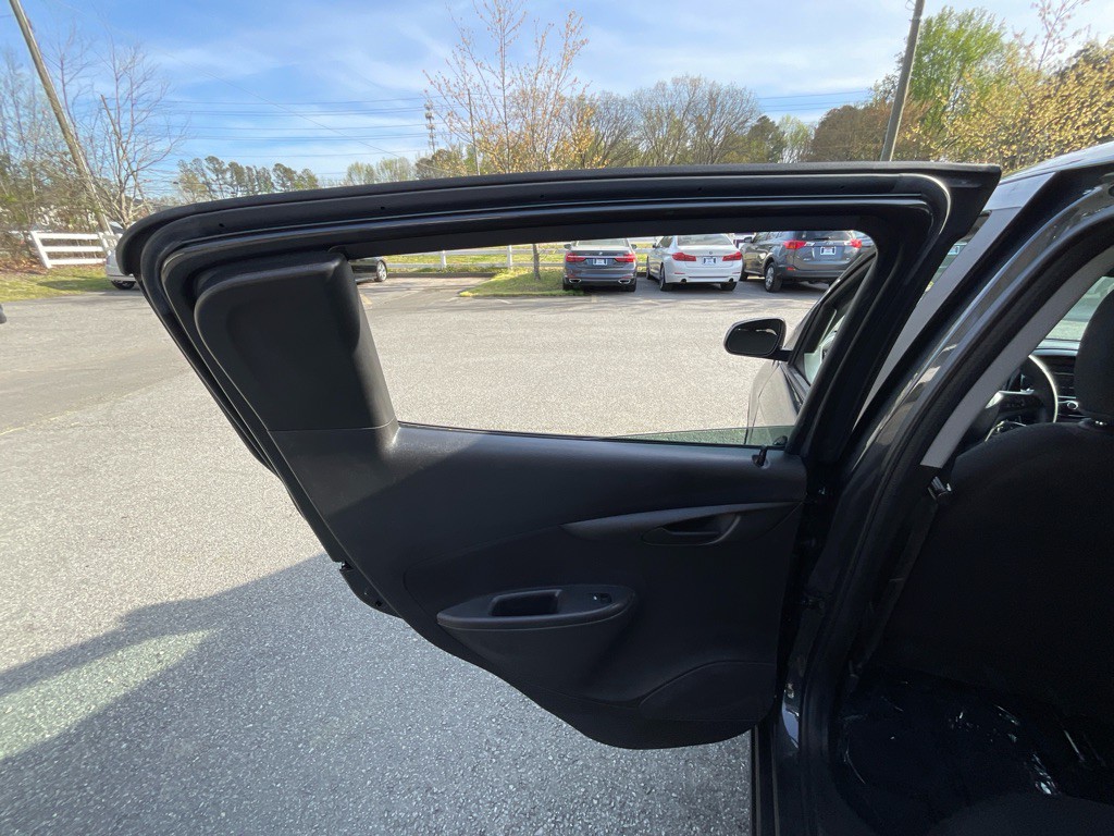 2022 Chevrolet Spark Image 40