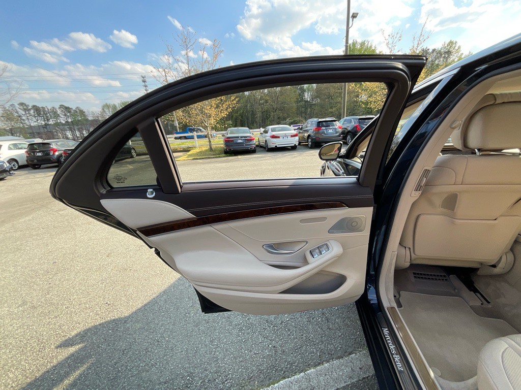 2014 Mercedes-Benz S-Class Image 45