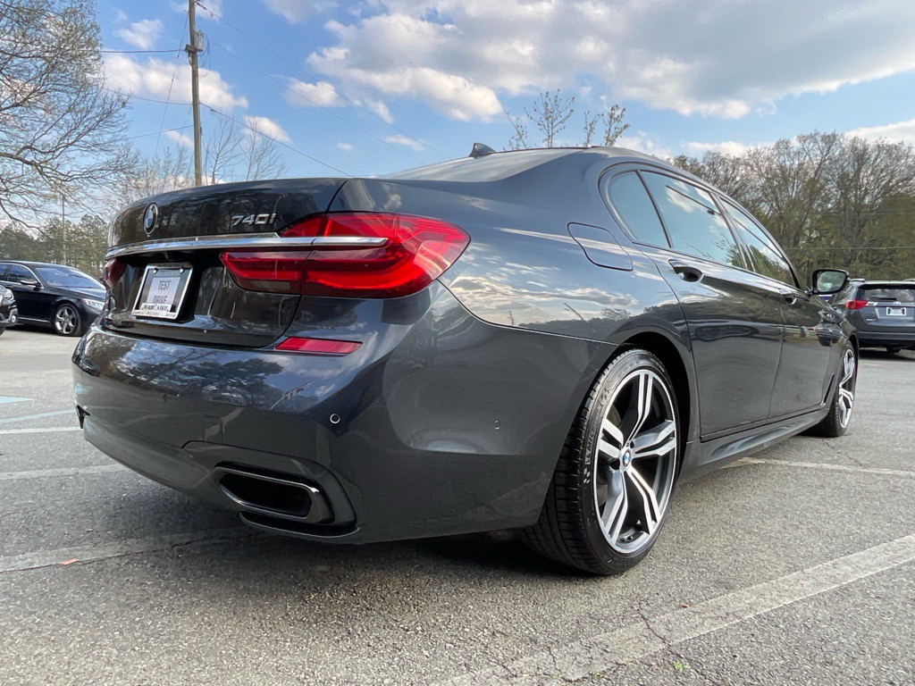 2016 BMW 7 Series Image 5