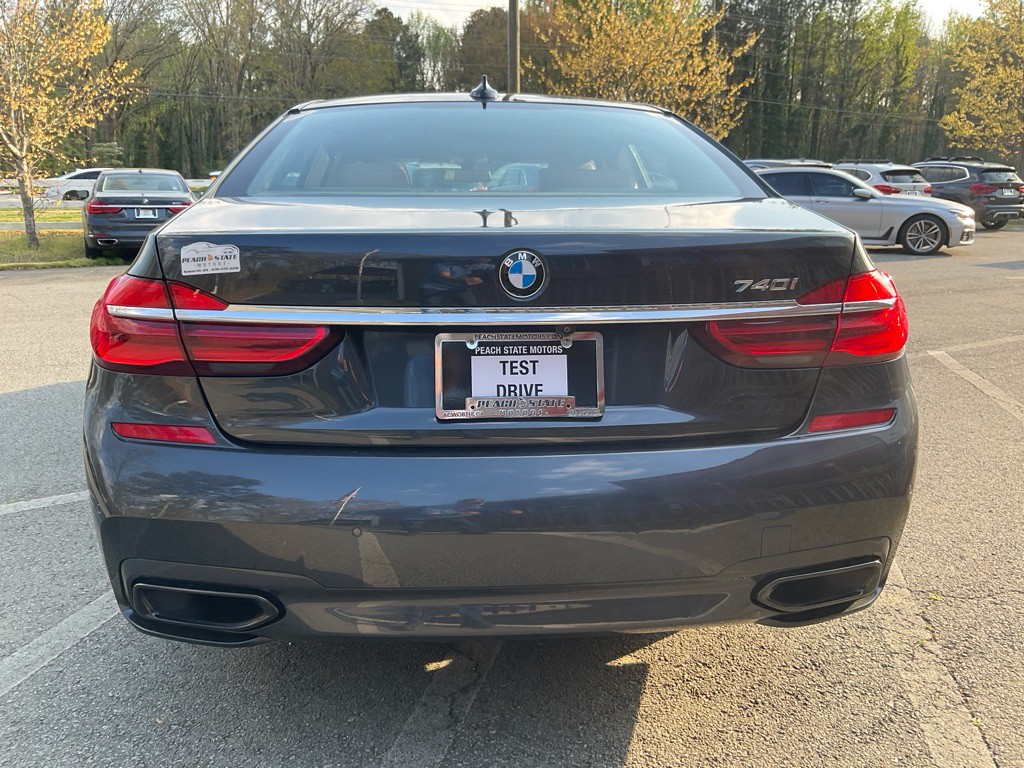 2016 BMW 7 Series Image 6