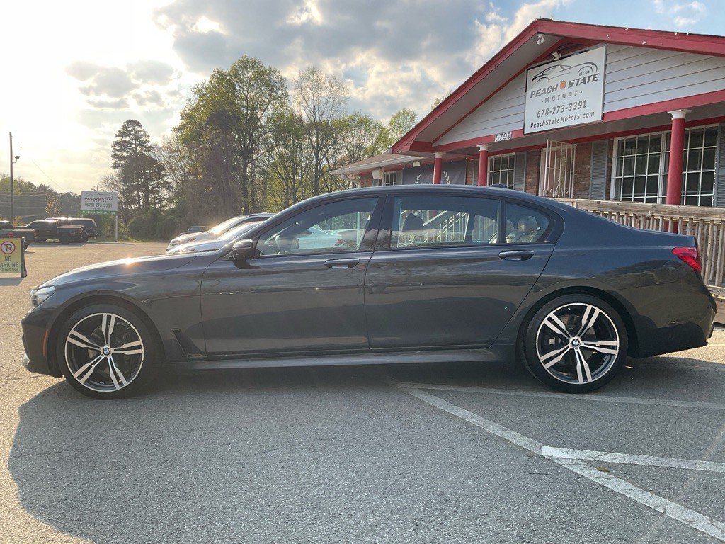 2016 BMW 7 Series Image 8