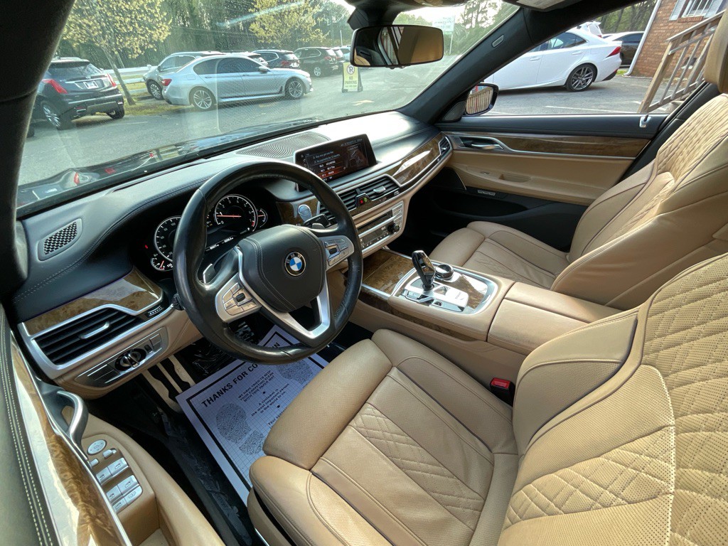 2016 BMW 7 Series Image 14