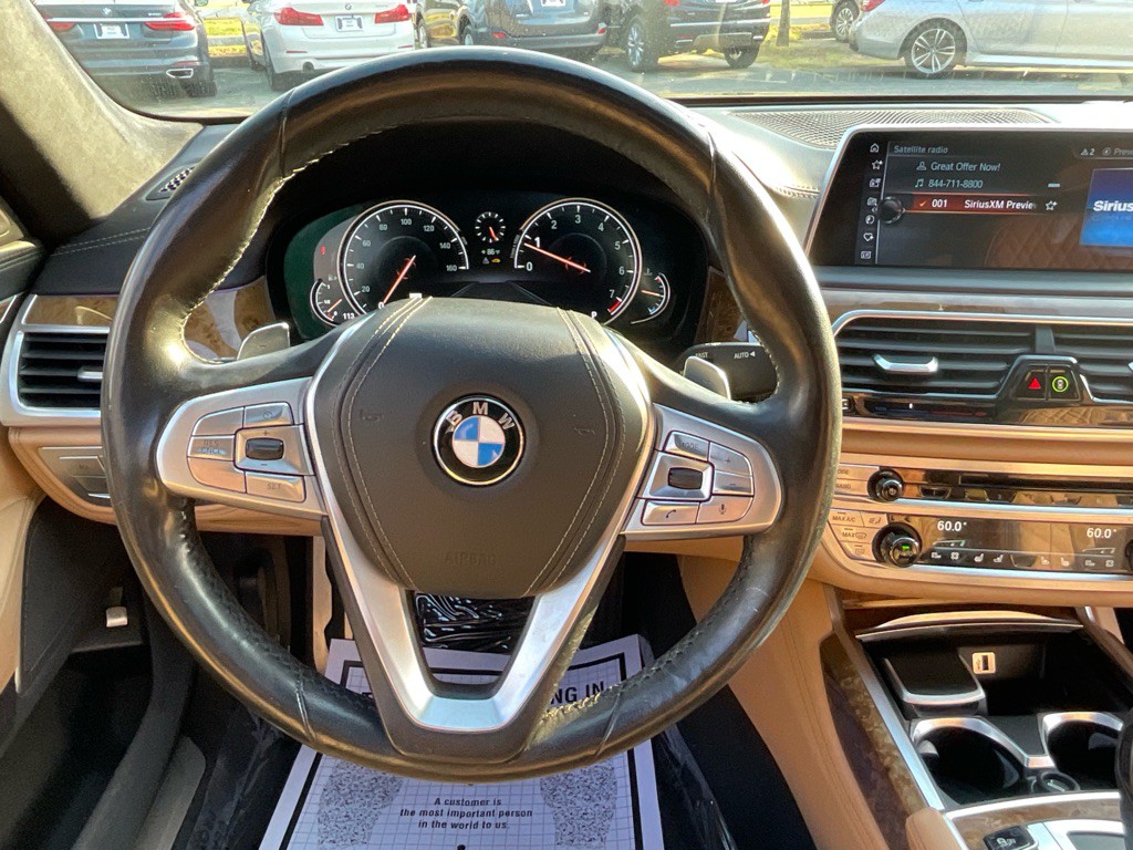 2016 BMW 7 Series Image 22