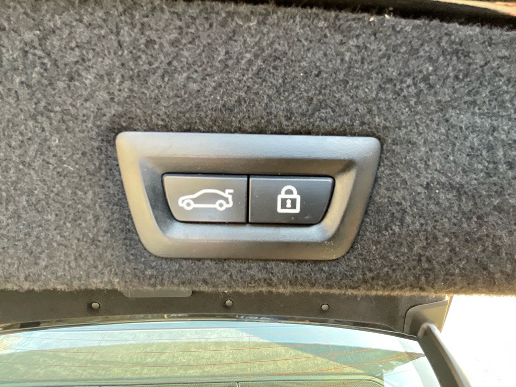 2016 BMW 7 Series Image 39