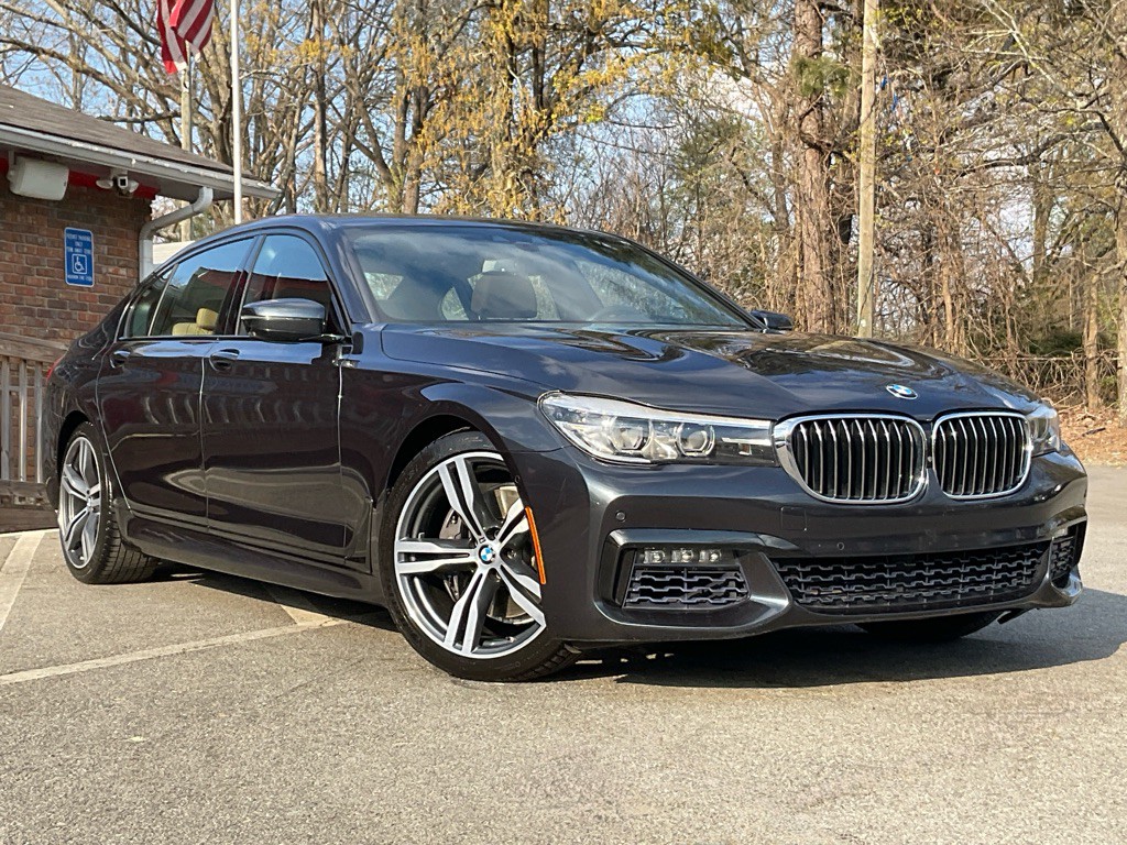 2016 BMW 7 Series Image 3